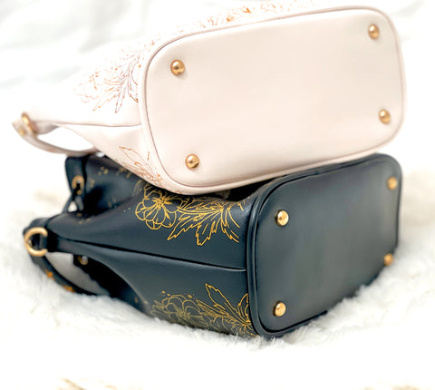 Heartbloom Bucket Bag: Emissary White