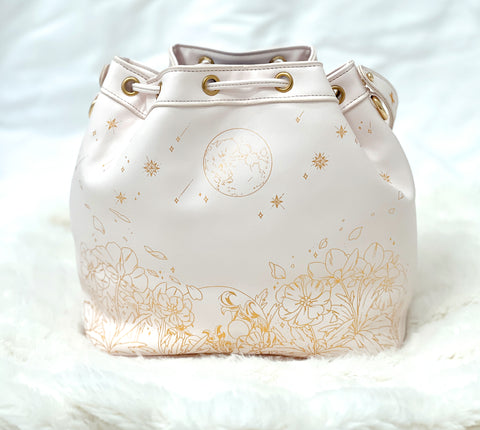 Heartbloom Bucket Bag: Emissary White